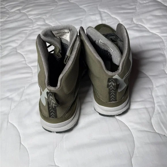 🔥 Under Armour Men’s Charged Core Mid Boots Gore-Tex — Size 9 — OD Green 🔥 - Picture 16 of 17